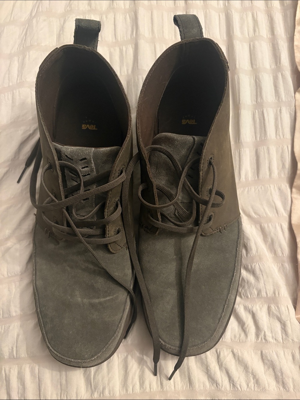 Teva Men's Gray Suede Chukka Boots